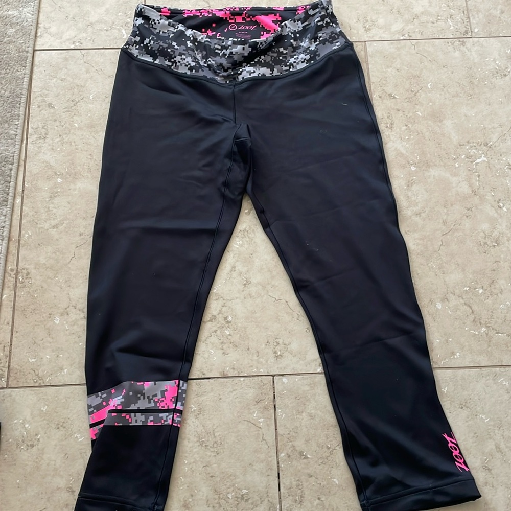 NWOT Zoot Run Capris